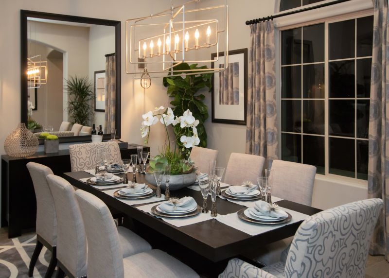 Dining Room Elegance